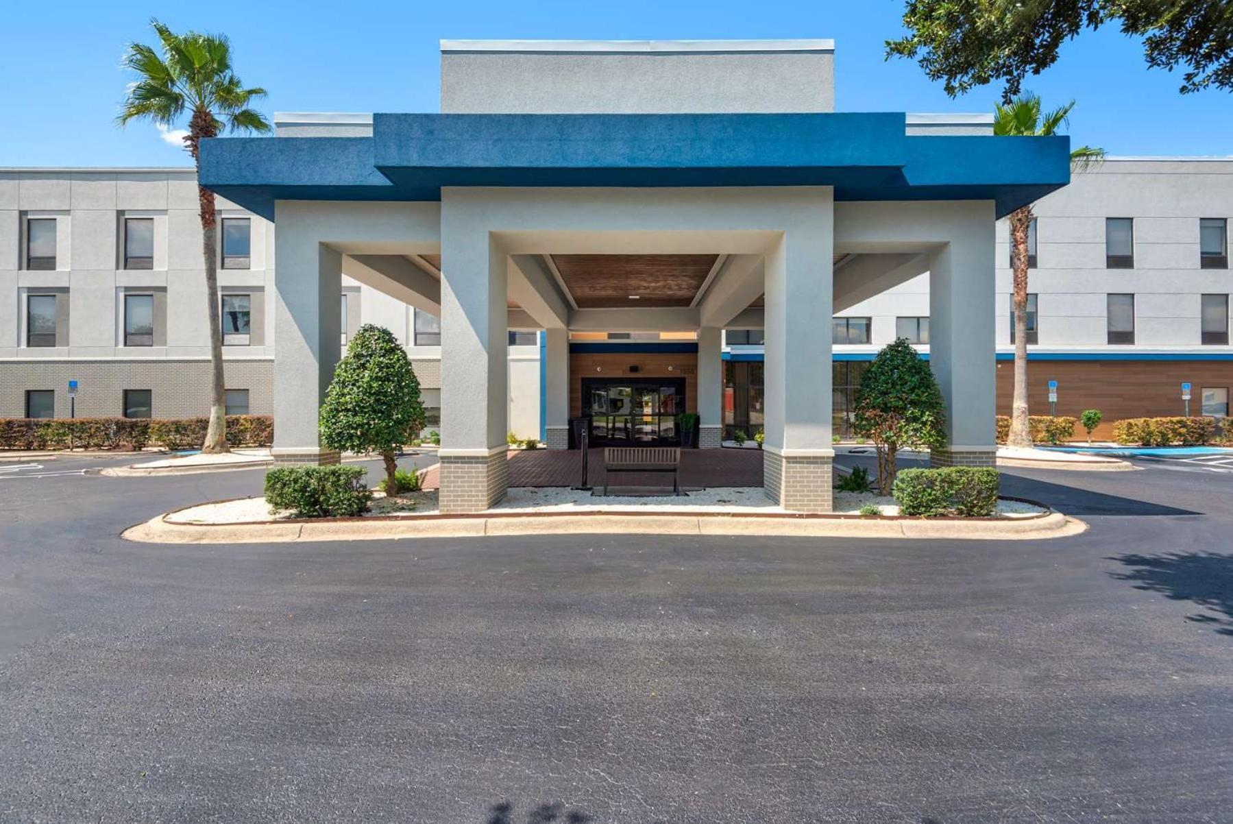 Hampton Inn & Suites Pensacola I-10 N At University Town Plaza Экстерьер фото
