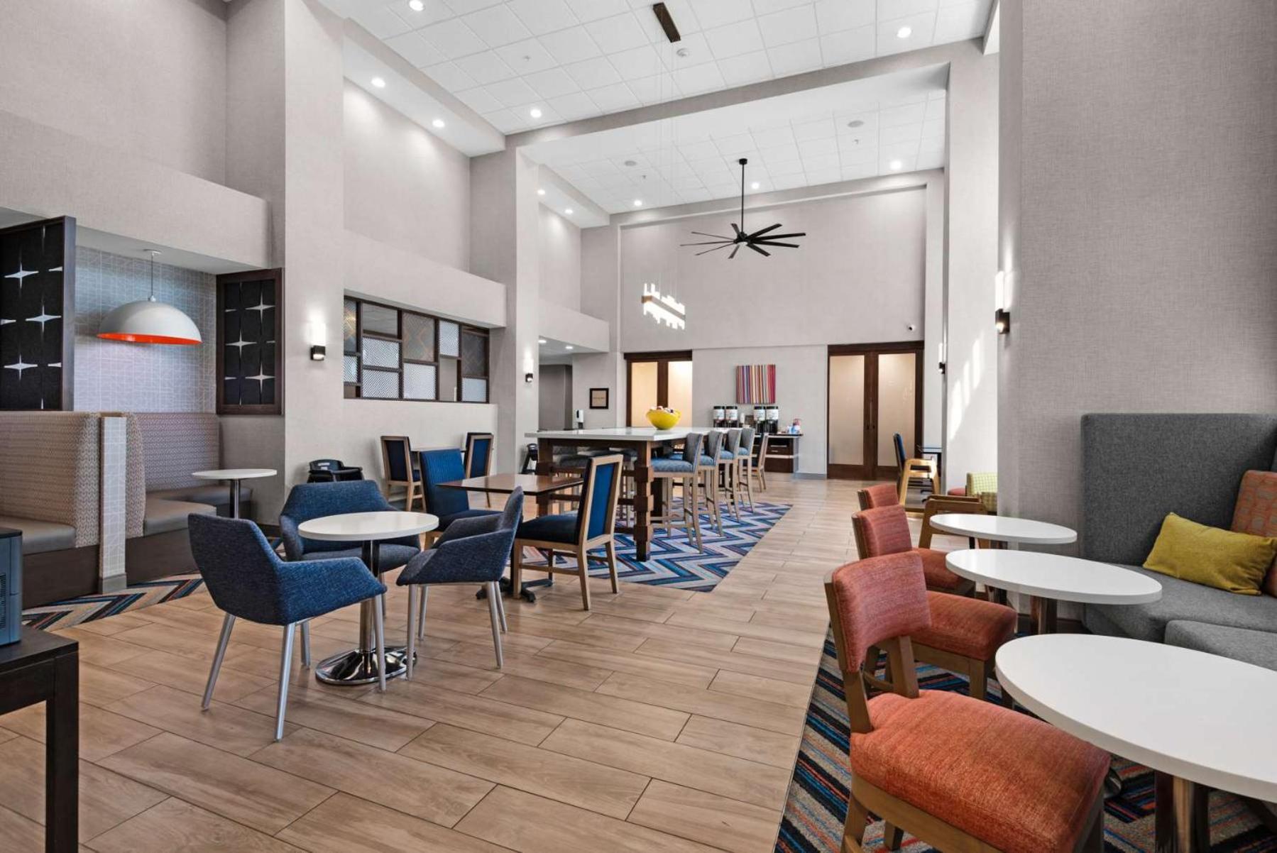 Hampton Inn & Suites Pensacola I-10 N At University Town Plaza Экстерьер фото