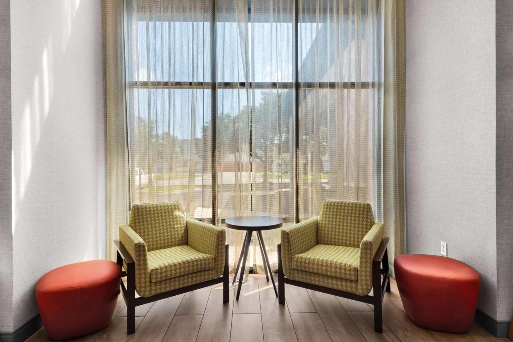 Hampton Inn & Suites Pensacola I-10 N At University Town Plaza Экстерьер фото